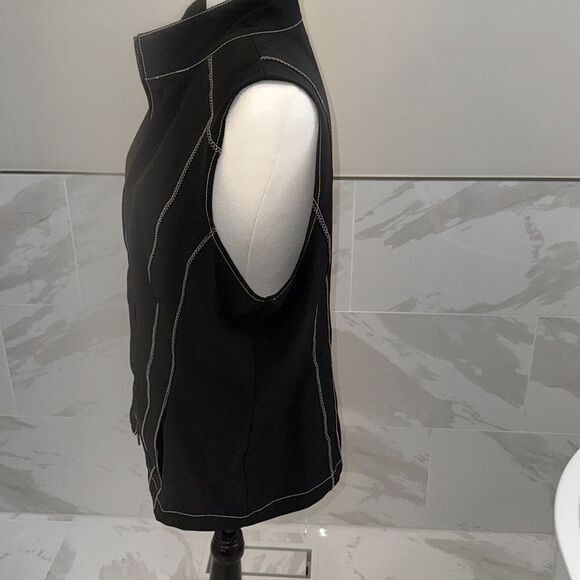 Weekends by Chico's  Size 1 (M) Black Sleeveless Full Zip Vest Unlined Jacket - Picture 2 of 6
